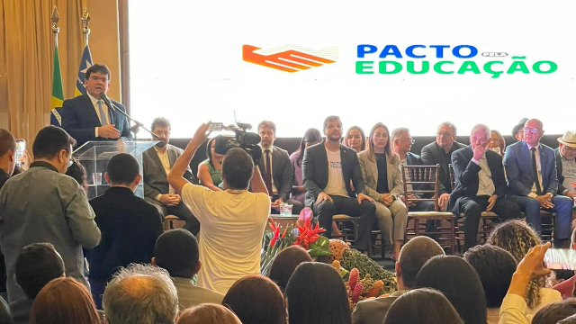 Escola de Água Branca é premiada por qualidade do ensino na idade certa