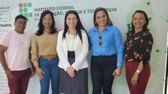 Gestores da educação participam de encontro da EJA Integrada em Angical