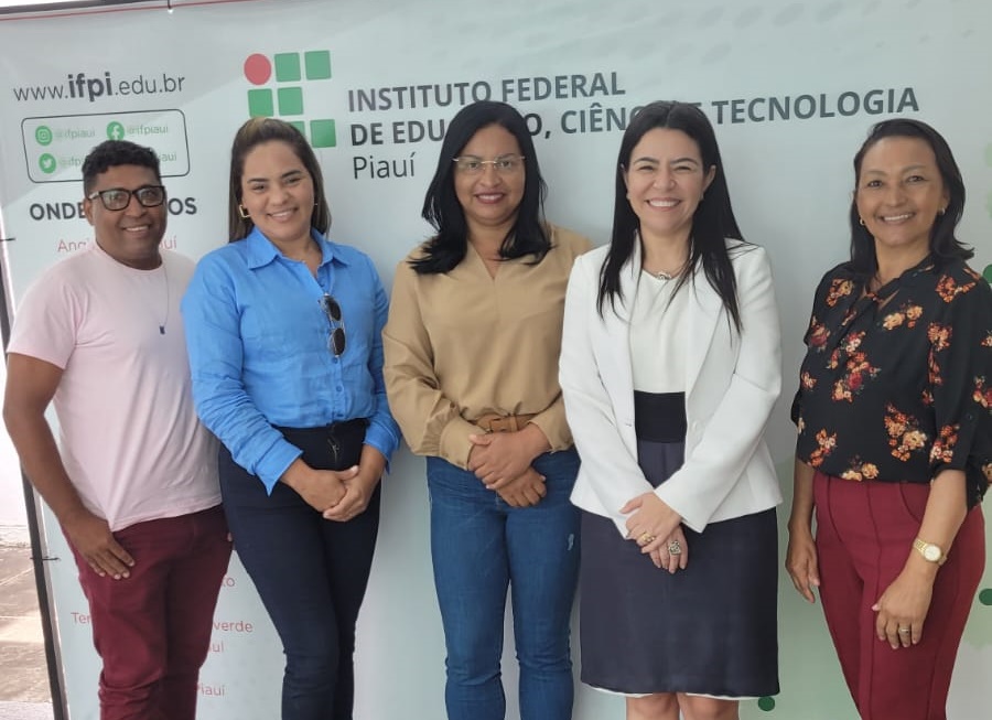 Gestores da educação participam de encontro da EJA Integrada em Angical - Imagem 2