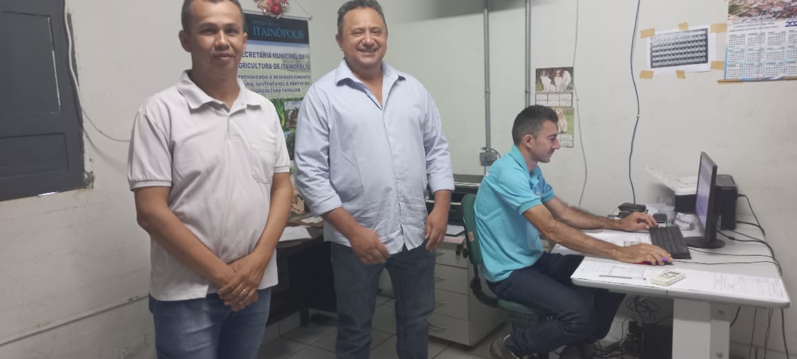 Prefeito Miguel Rodrigues acompanha emissões do CAF  - Imagem 4