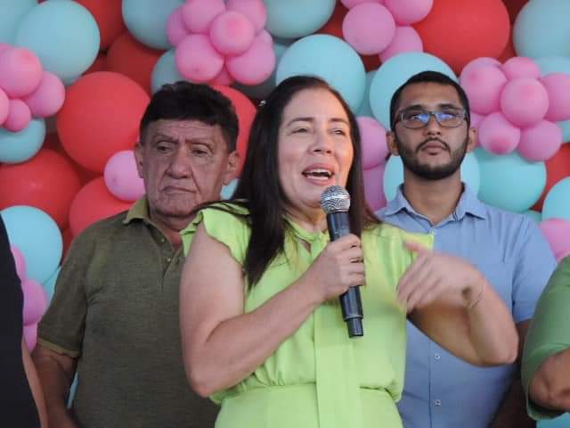 Prefeito João Luiz sorteia em torno de 50 mil reais entre as mães  - Imagem 23