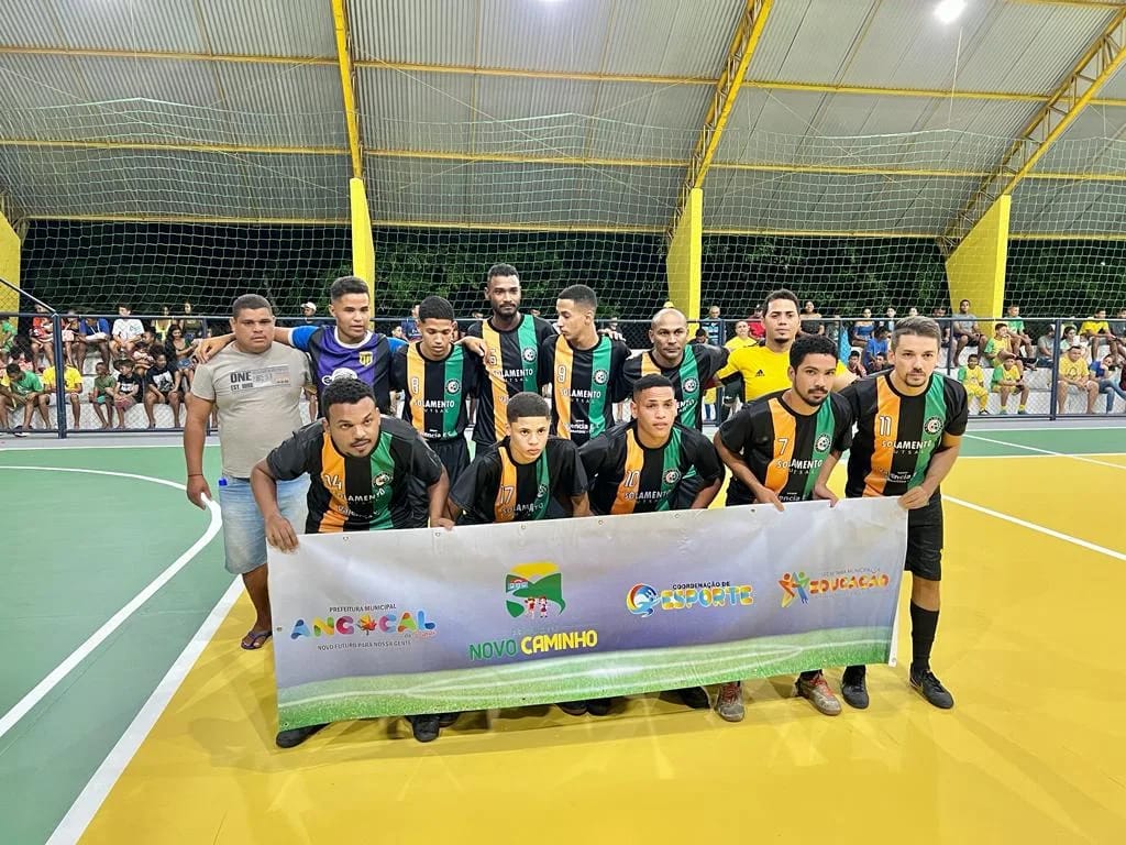 Prefeitura de Angical realiza abertura do campeonato de futsal - Imagem 5