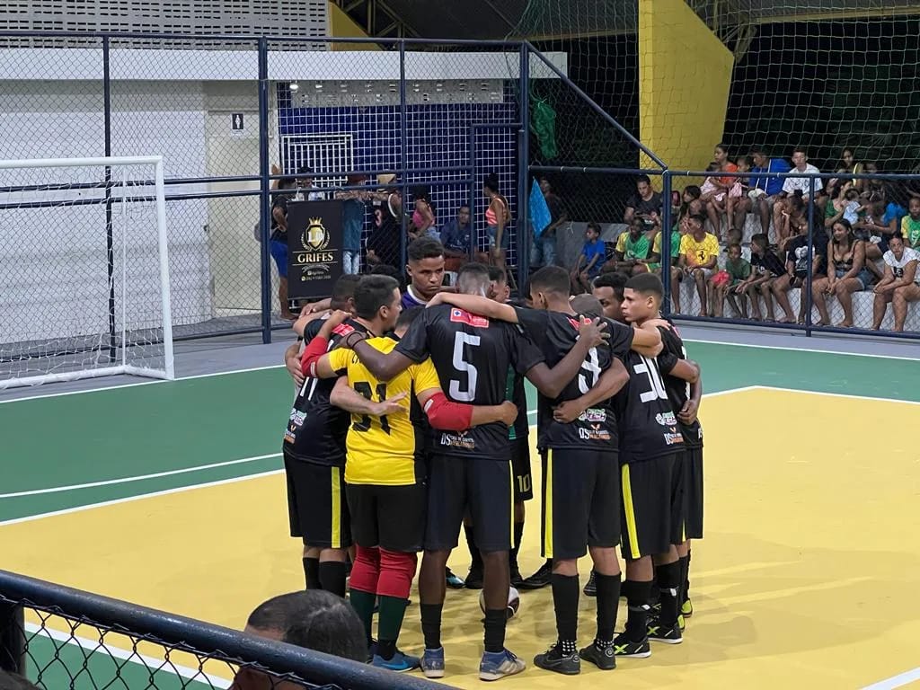 Prefeitura de Angical realiza abertura do campeonato de futsal - Imagem 6