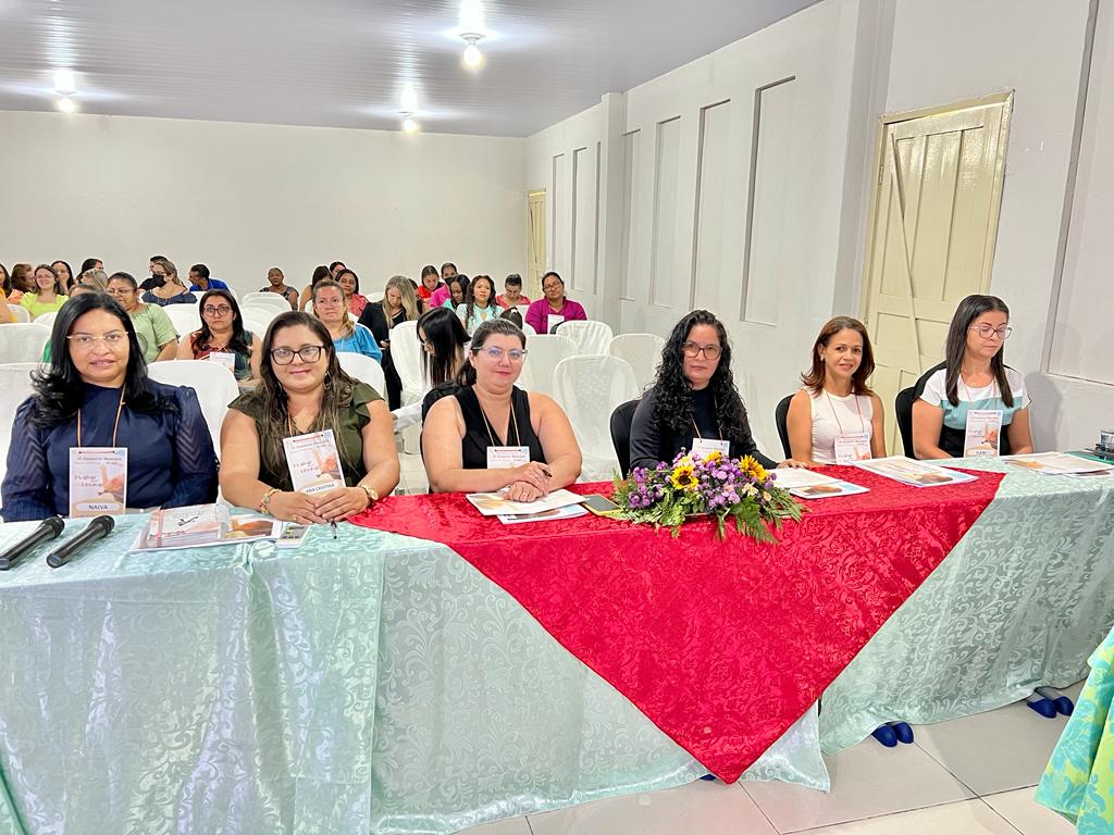 Representantes de vários setores da Educação compareceram ao evento. (Foto: Divulgação)