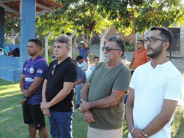 Prefeito João Luiz faz abertura do Torneio de Bairros de Futebol 2023 - Imagem 2