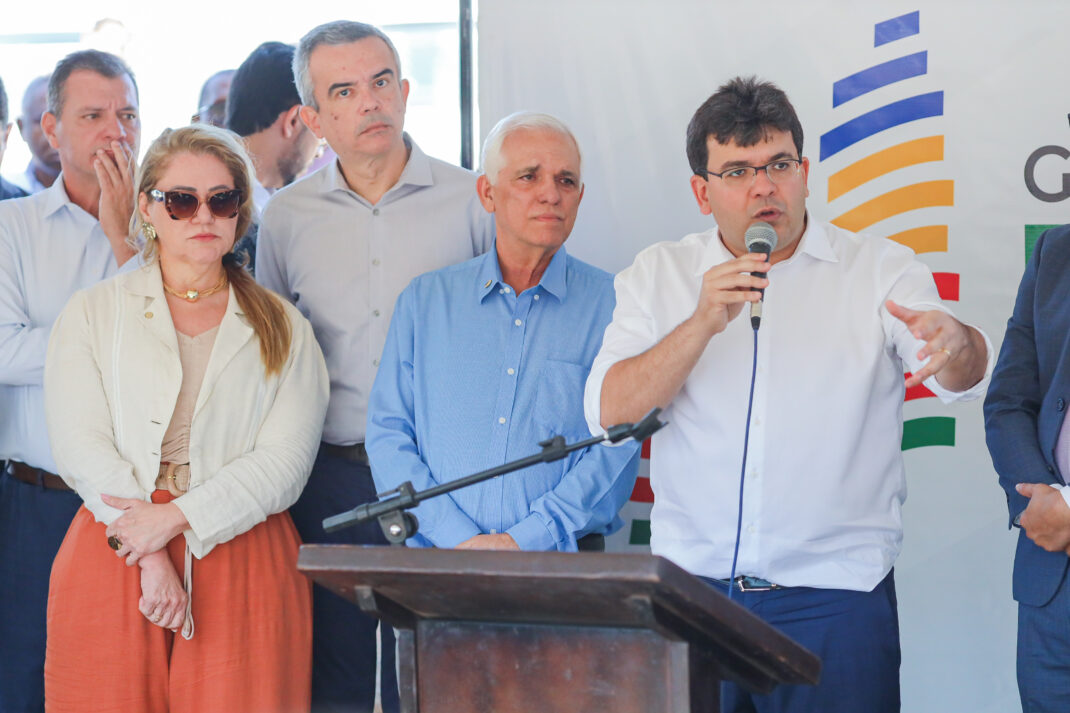 Governador diz para prefeito que duplicação da BR deve ir até Mons. Gil - Imagem 10