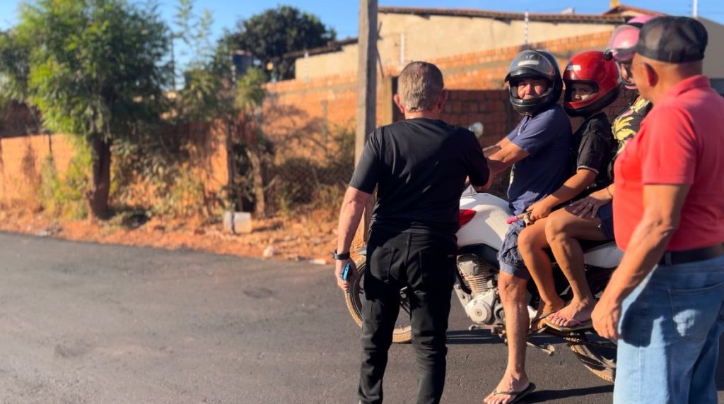 Pavimentação em Progresso: Dr. Wagner Coelho e a Transformação do Bairro Sã - Imagem 2