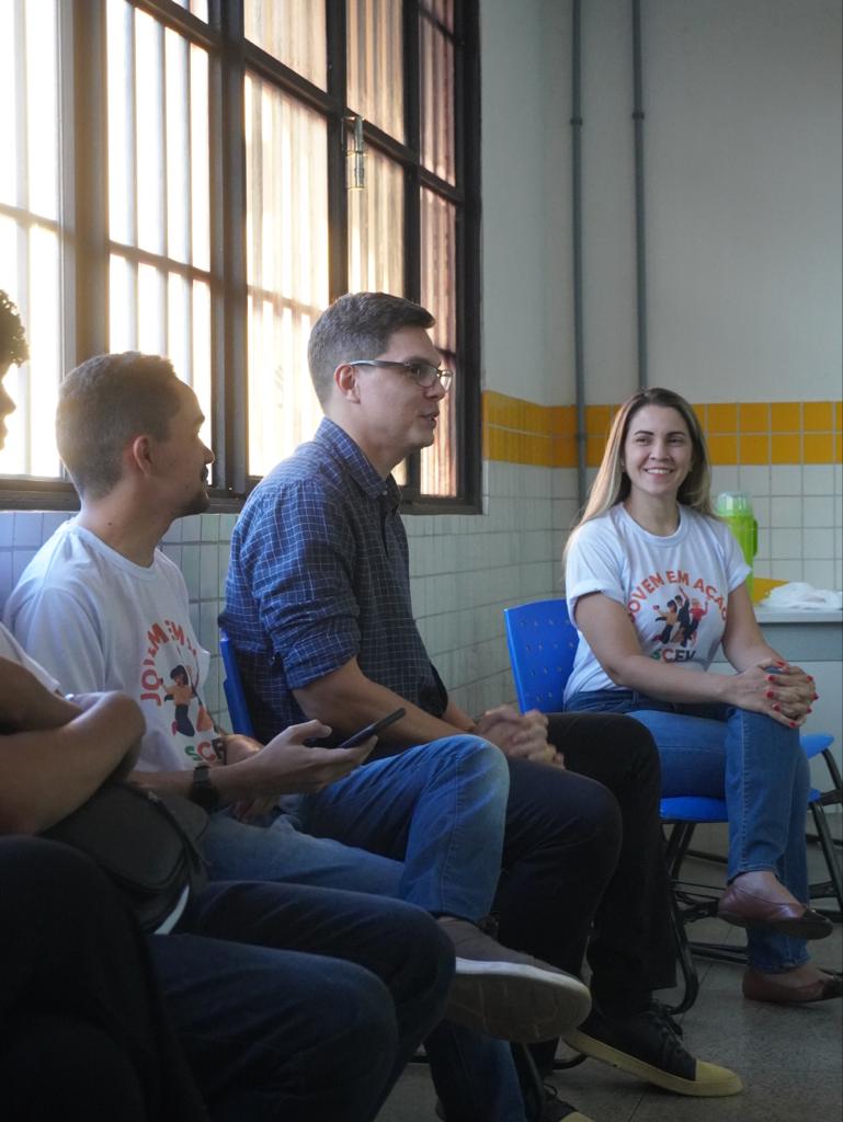 Conversa com o cientista político, VItor Sandes | FOTO: DIvulgação
