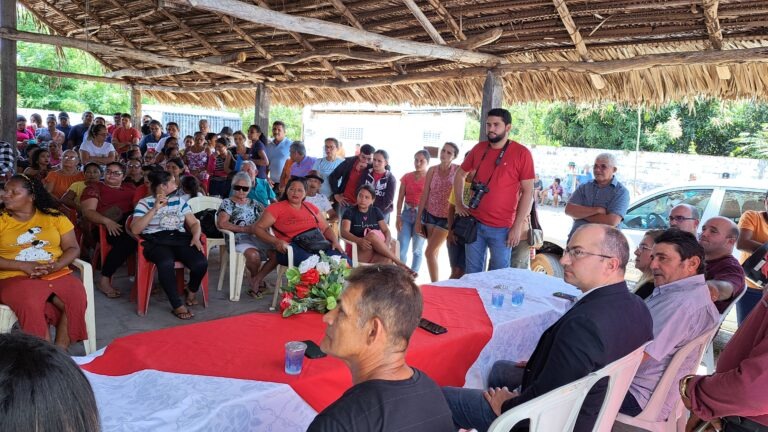 Prefeita Vilma Lima participa de solenidade de entrega de títulos de terra - Imagem 1