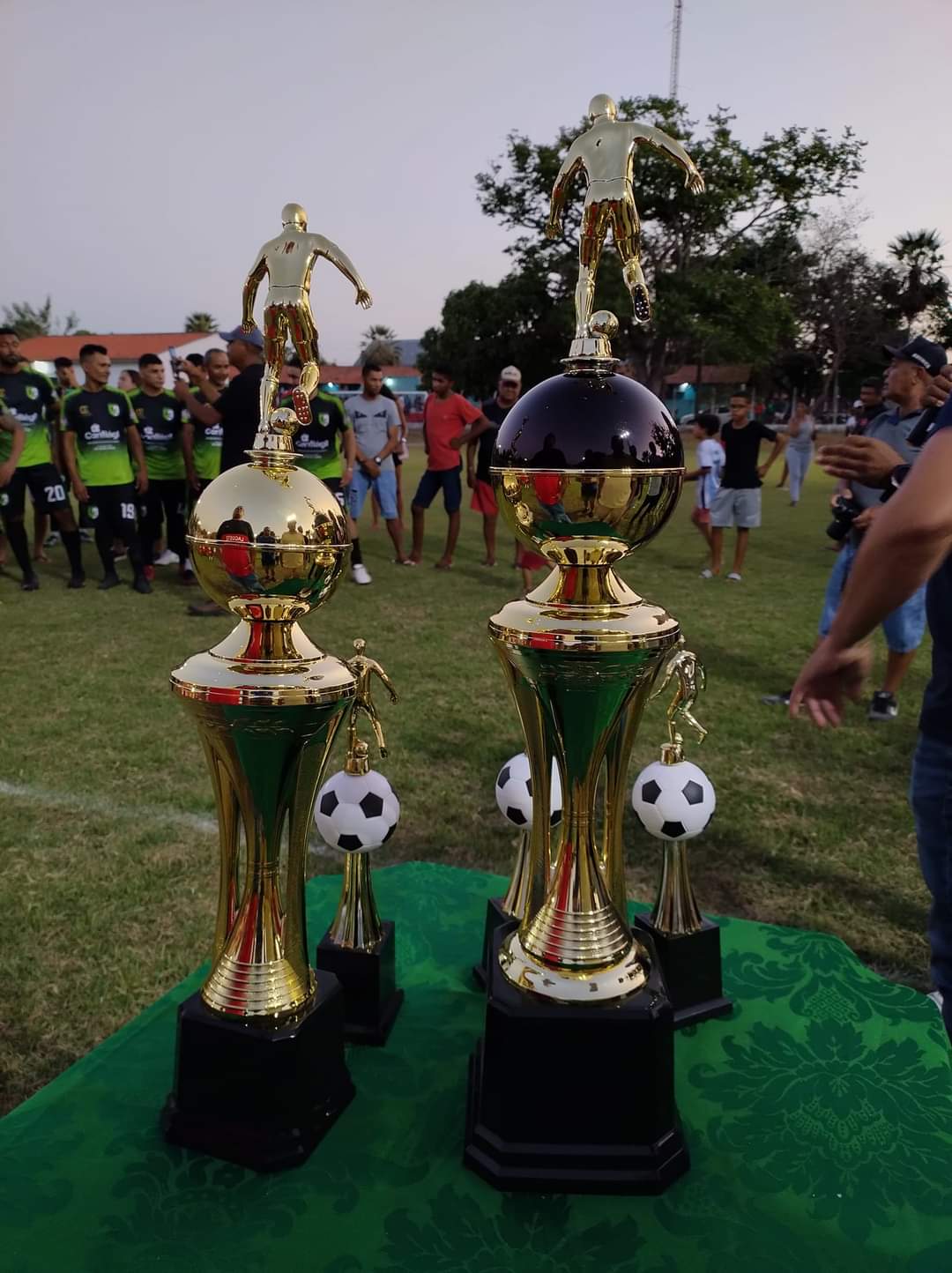 Prefeito João Luiz investe expressivamente no Futebol de Monsenhor Gil - Imagem 2
