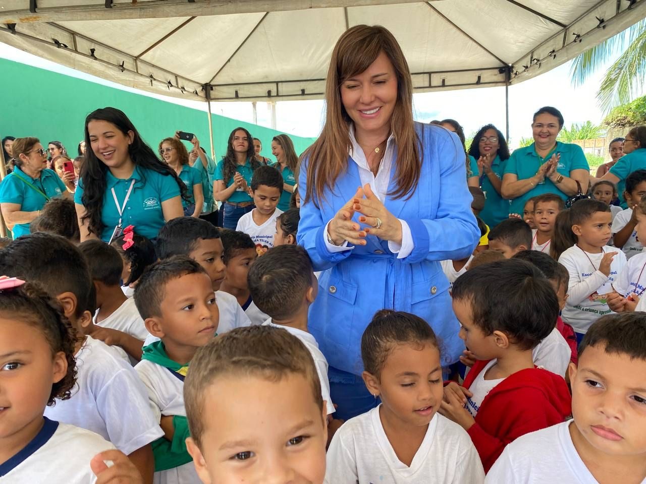 Prefeita Ivanária entrega reforma e ampliação da escola Maria Luiza Teles - Imagem 1