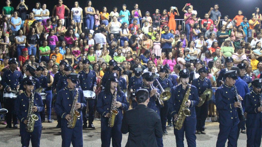 DESFILE CÍVICO EM URUÇUÍ: TRADIÇÃO, HISTÓRIA E RECONHECIMENTO - Imagem 2