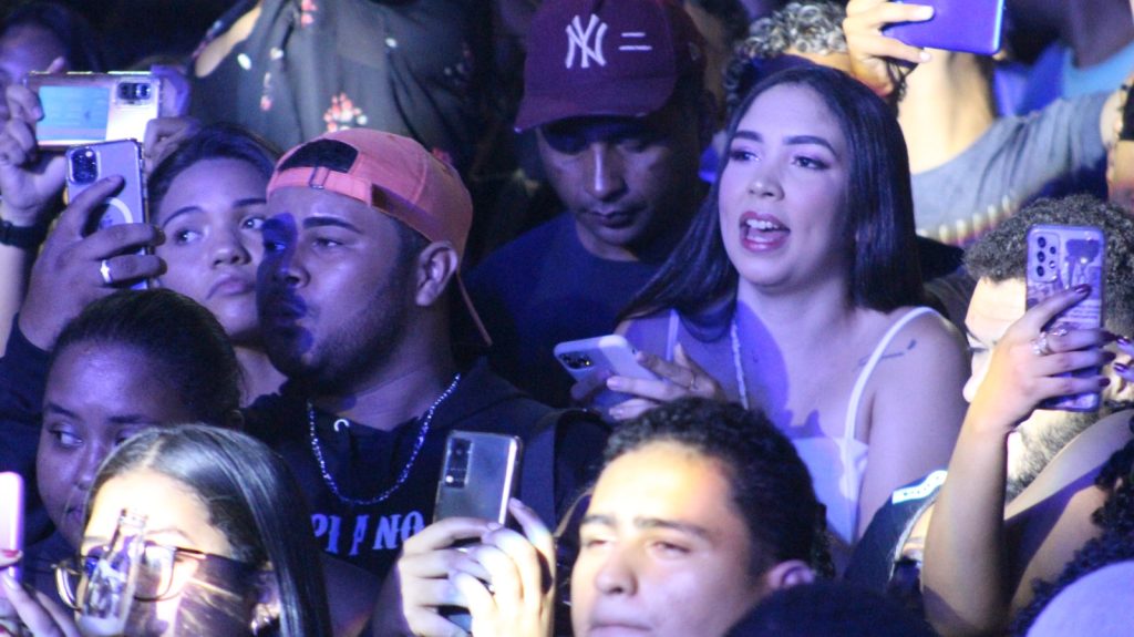 Prefeito Dr. Wagner Coelho Surpreende Mais uma Vez com Grandiosa Festa pelo - Imagem 8