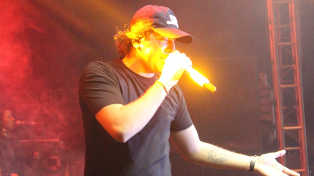 Prefeito Dr. Wagner Coelho Surpreende Mais uma Vez com Grandiosa Festa pelo - Imagem 2