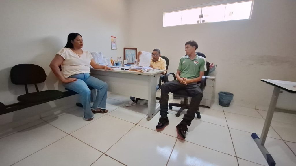 Jovem Atleta de Uruçuí Ganha Oportunidade no Fluminense: Semelt Destaca-se  - Imagem 1