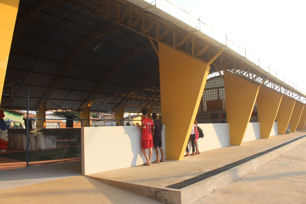 Prefeito Dr. Wagner Coelho Inaugura Quadra Poliesportiva “Durval Barros Coe - Imagem 4