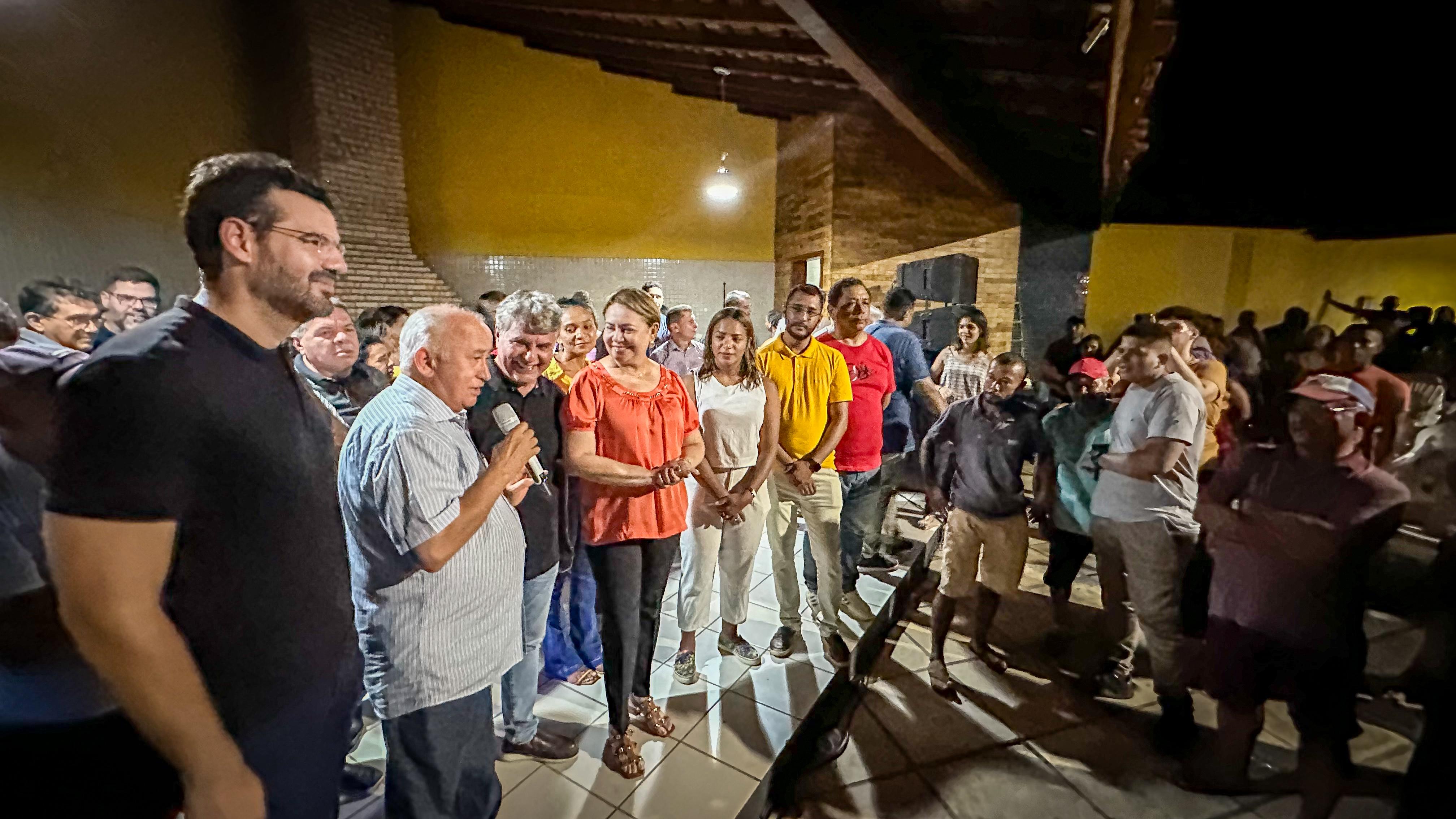 Prefeito João Luiz apresenta a pré candidatura a prefeito de Evandro Abreu  - Imagem 7