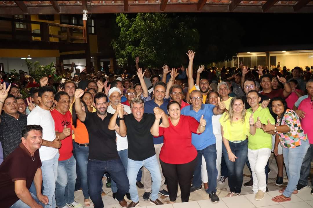 Prefeito João Luiz apresenta a pré candidatura a prefeito de Evandro Abreu  - Imagem 6