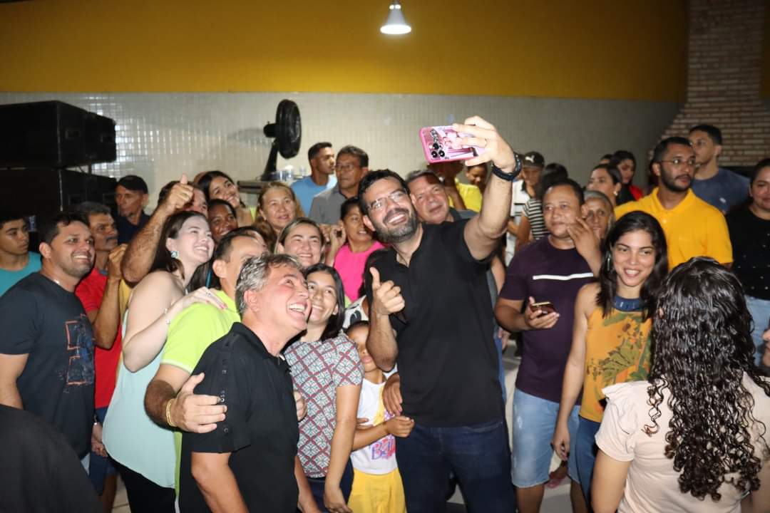 Prefeito João Luiz apresenta a pré candidatura a prefeito de Evandro Abreu  - Imagem 20