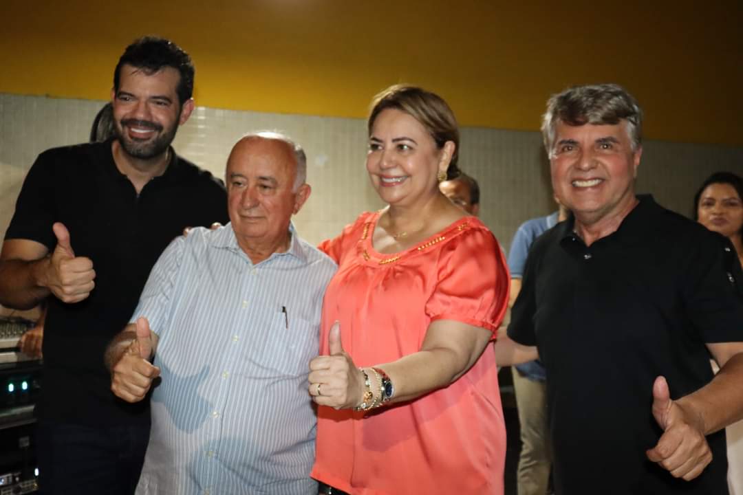 Prefeito João Luiz apresenta a pré candidatura a prefeito de Evandro Abreu  - Imagem 1
