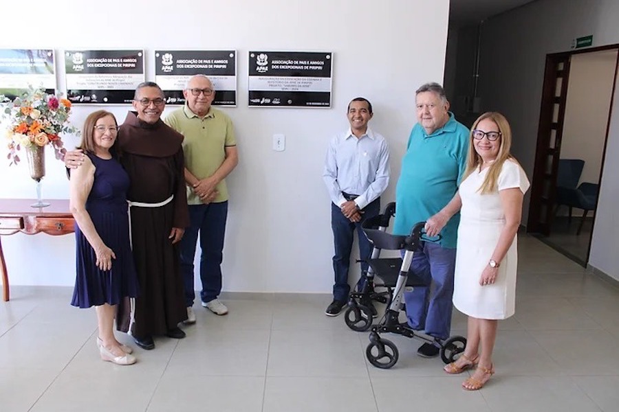 APAE de Piripiri recebe investimento e inaugura nova cozinha e refeitório