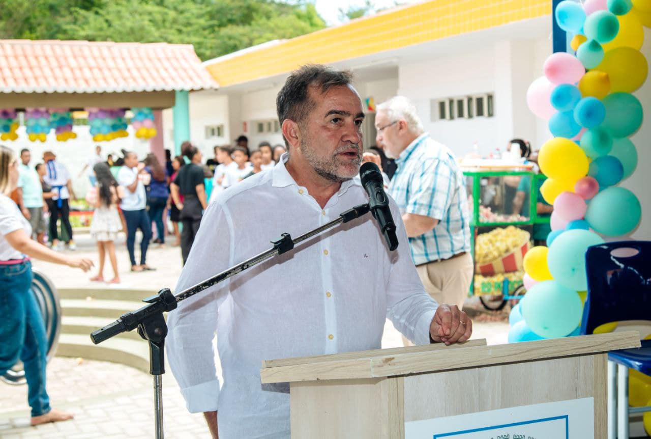Zé Raimundo inaugura creche para atender mais de 150 crianças em Oeiras - Imagem 2