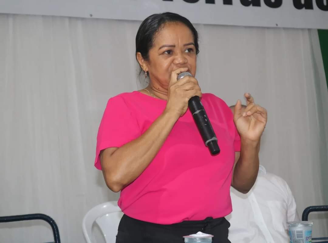 Prefeito João Luiz e vice Evandro Abreu fazem entrega de títulos de posses - Imagem 10