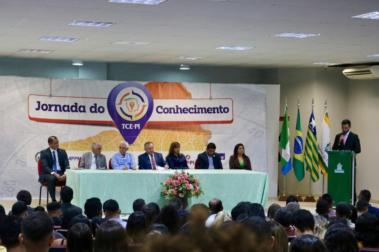 11ª Jornada do Conhecimento foi realizada em Esperantina.