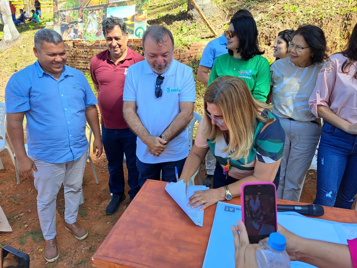 Vilma Lima assina ordem de serviço do primeiro parque ambiental municipal