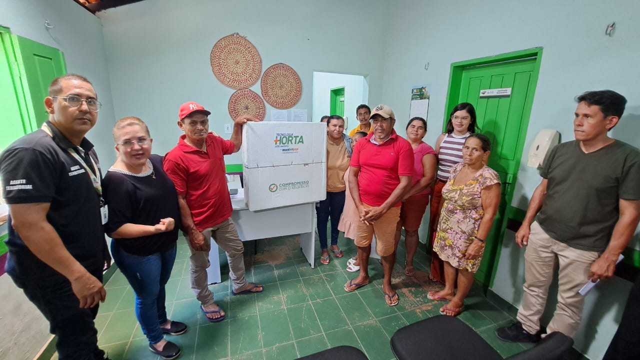 Prefeita Vilma Lima entrega kits de irrigação para agricultores familiares