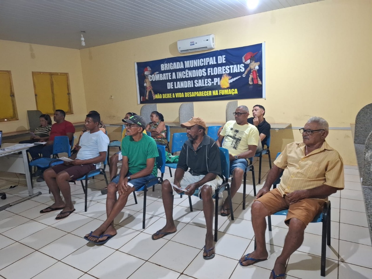 Palestra educativa para catadores de materiais recicláveis em Landri Sales - Imagem 2
