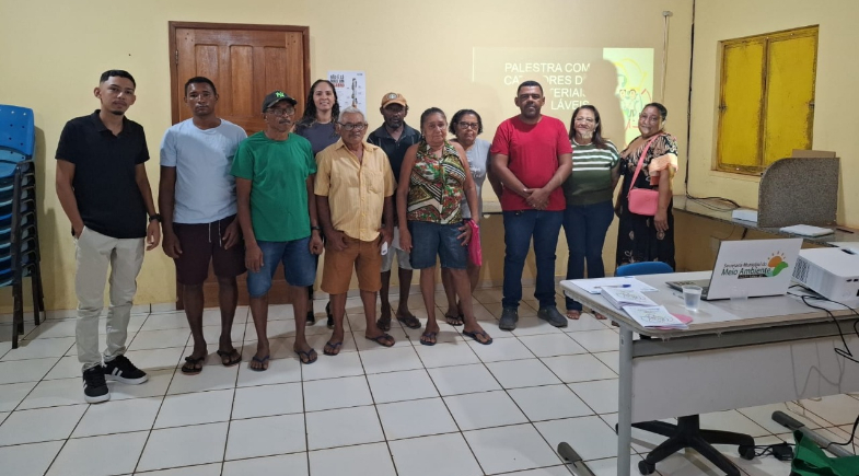 Palestra educativa para catadores de materiais recicláveis em Landri Sales