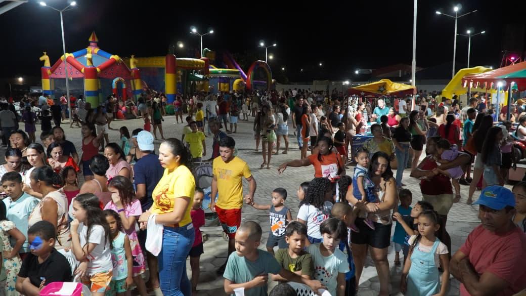 Prefeitura de Cristino Castro realiza festa em comemoração ao Dia das Crianças - Imagem 1