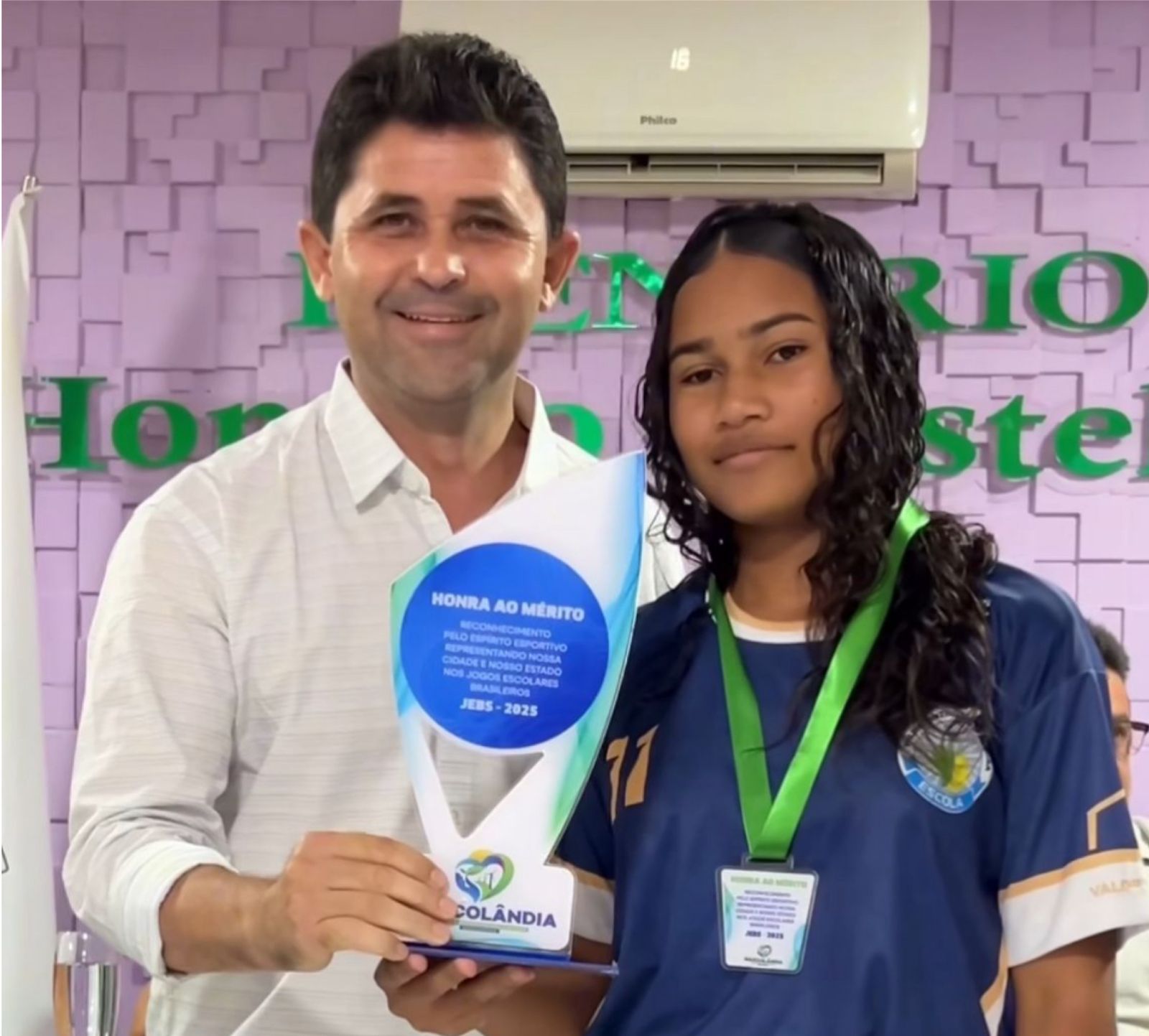 Prefeitura de Marcolândia realiza homenagem às atletas que representaram o município nos Jogos Escolares Brasileiros 2025 - Imagem 3