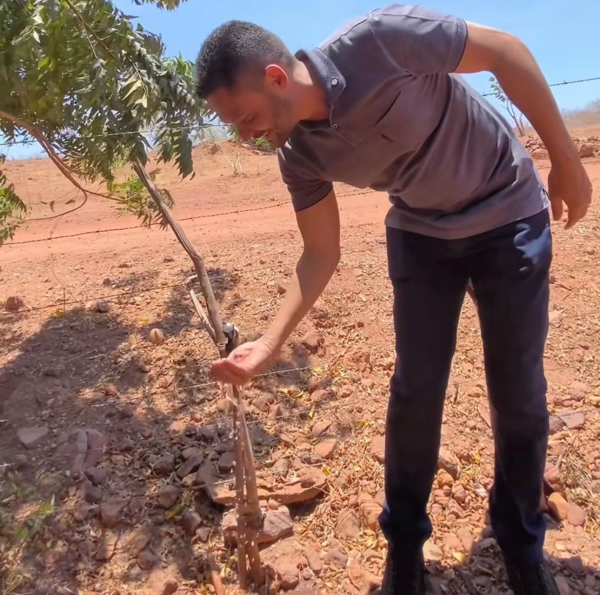 Prefeito Fellipe Alves na localidade Santa Maria - Foto: Prefeitura de Canto do Buriti