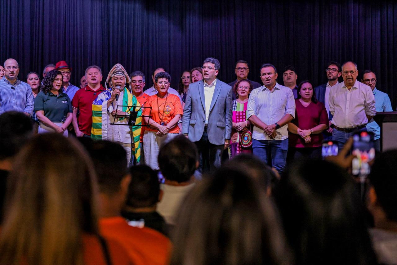 Prefeito Abdoral Melo participa da abertura da II Feira da Agricultura Familiar do Piauí - Imagem 3