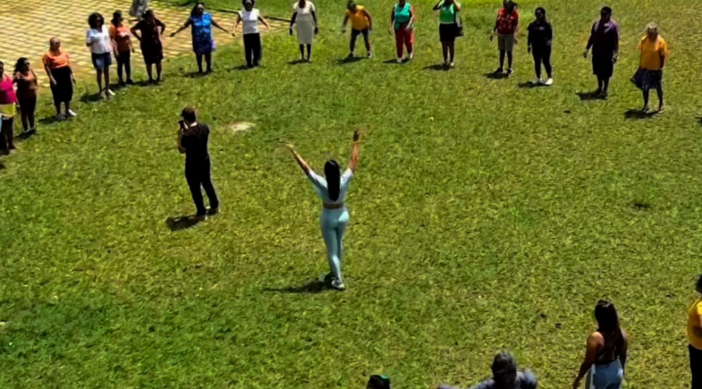  Prefeitura de Cocal de Telha promove passeio para idosos do município no Sítio do Bosco