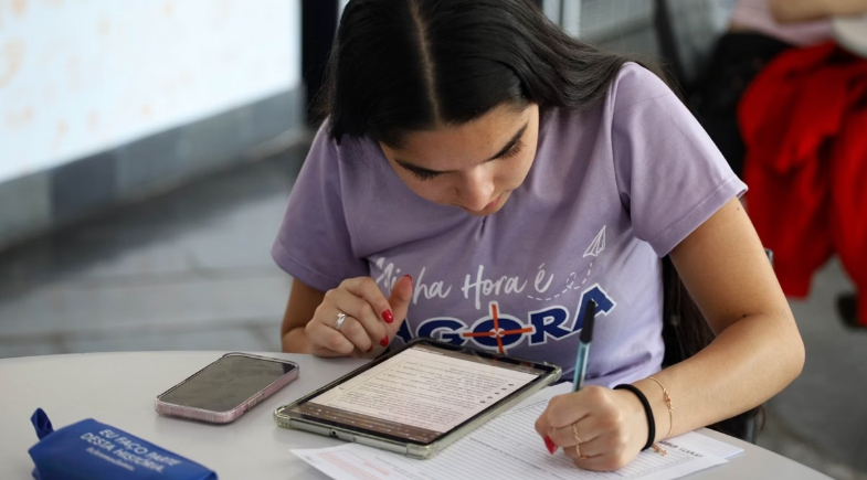 Tecnologia é vista como aliada para os estudantes | Reprodução