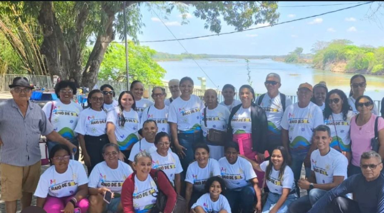 Prefeitura de Nazária promove Passeio Cultural com Idosos do município