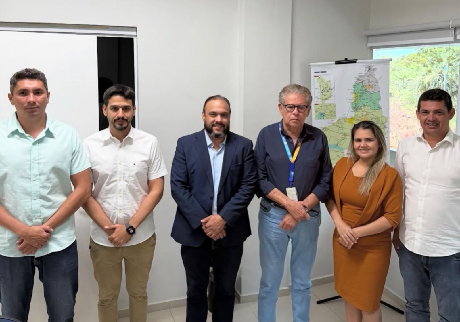 Prefeito Marcos Mateus se reúne com equipe da Equatorial para tratar de melhorias na energia em São João da Fronteira - Imagem 2