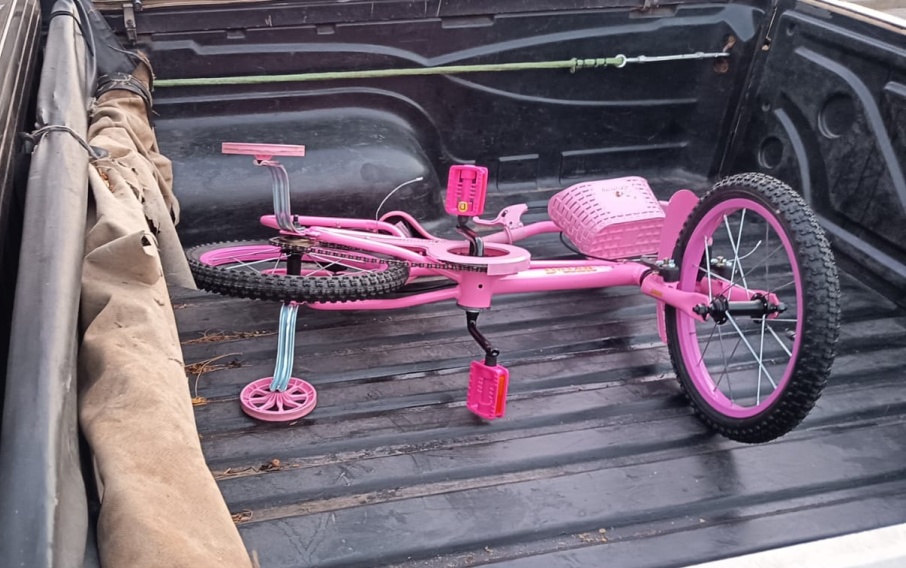  Veículo estava carregado com diversos objetos subtraídos da residência (Foto: Reprodução/ PMMA)