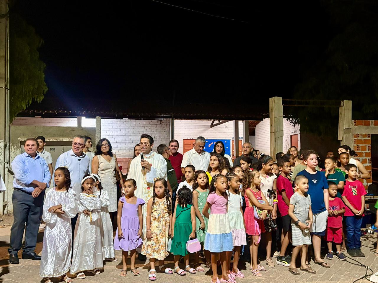 Procissão, Santa Missa e Benção do Presépio marcam abertura do Natal Luz em Nazária - Imagem 4