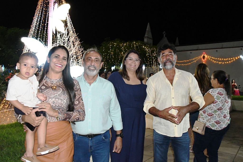 Santo Antônio de Lisboa dá início ao Natal de Luz 2025 com celebração, fé e emoção - Imagem 9