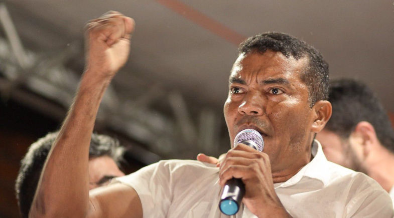 Prefeito Aluízio Vaz exonera diretor do Samu em medida de reorganização administrativa em Porto