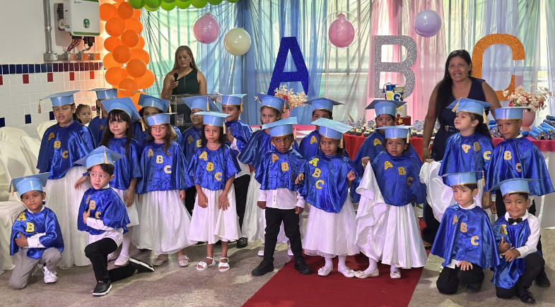 Prefeitura dá continuidade às formaturas do ABC nas escolas Padre Pequeno e Escola da Paz