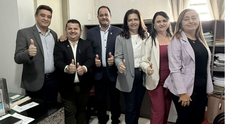 Legislativo de Pimenteiras aprova lei que altera o plano de cargos e carreiras para servidores da educação