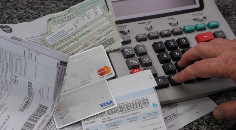 Brasileiros possuem alto nível de endividamento  | Foto: Cecília Bastos/USP Imagens