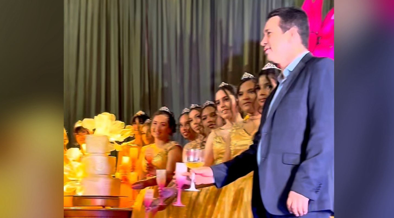 Prefeitura de Caxingó realiza Festa de Debutantes do Projeto Sonho de Princesa