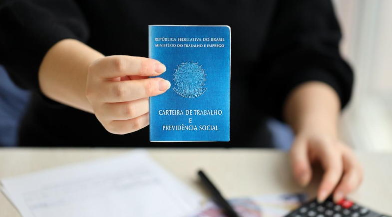 Escalado para o Natal ou Réveillon? Confira seus direitos, folgas e tudo que você precisa saber