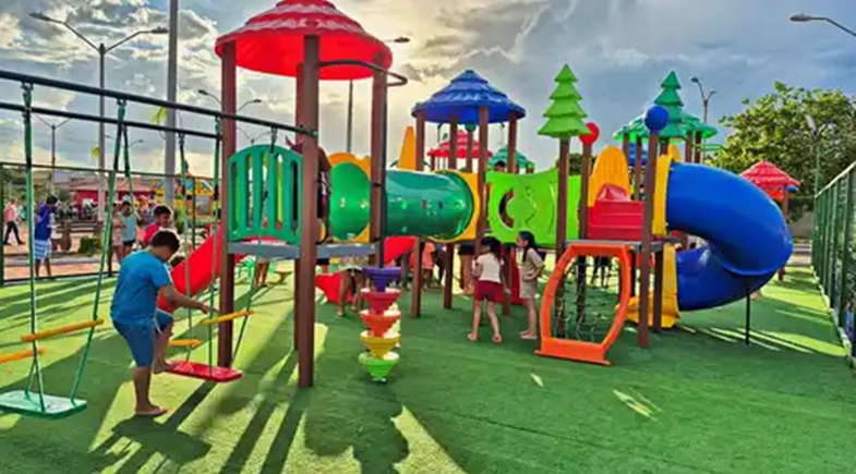 Prefeito Erivaldo Lopes inaugura Parquinho Infantil no bairro Jardim Lavina em Santo Antônio de Lisboa